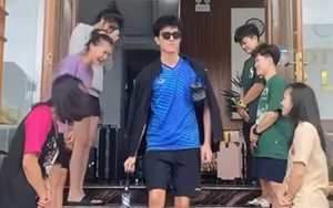 Chết cười với hình ảnh không thể tưởng tượng của Bích Tuyền cùng màn trình diễn của dàn sao Ninh Bình LVPB