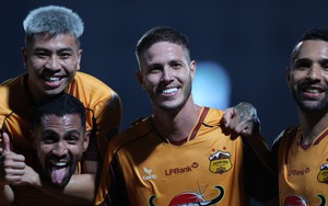 HAGL hơn Nam Định, cuộc đua vô địch V-League rất đặc biệt