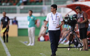 Bùi Tiến Dũng cản 11m, HAGL bất bại 9 trận liên tiếp