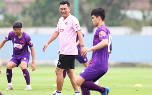 VFF bổ nhiệm HLV Hứa Hiển Vinh nắm đội U19 Việt Nam, thay ông Hoàng Anh Tuấn