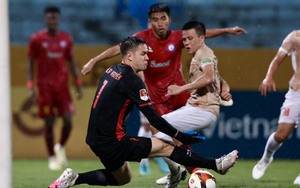 Bùi Tiến Dũng, Đặng Văn Lâm khiến Nguyễn Filip chịu áp lực