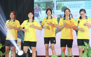 Trần Thị Thanh Thúy và đồng đội nhận giải thưởng hàng chục triệu đồng, xác định chủ nhân Hoa khôi áo dài ở Cúp VTV9-Bình Điền