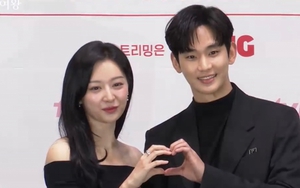 Rộ tin sao 'Queen Of Tears' Kim Soo Hyun hẹn hò Kim Ji Won vì điều này