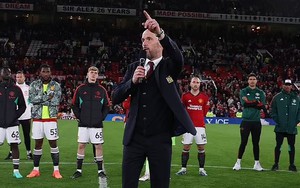 Ten Hag gây xúc động với bài phát biểu trên sân sau trận thắng Newcastle, quyết đánh bại Man City 