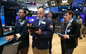 Chứng khoán Mỹ lập đỉnh sau báo cáo lạm phát tháng 4