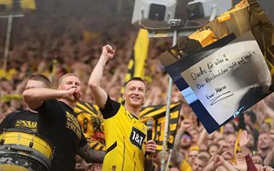 Ngôi sao tuyển Đức tặng 'quà đặc biệt' cho 80.000 CĐV trong ngày chia tay