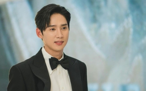 Tài tử 'Queen Of Tears' bác bỏ tin đồn sinh ra trong gia đình tài phiệt 