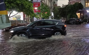 Thủ đô Hà Nội chiều tối và đêm có mưa dông