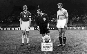 Kì EURO đầu tiên được tổ chức ở đâu? Có bao nhiêu quốc gia đã đăng cai EURO?