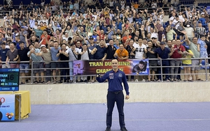 Nhà vô địch World Cup không bảo vệ danh hiệu vô địch thế giới