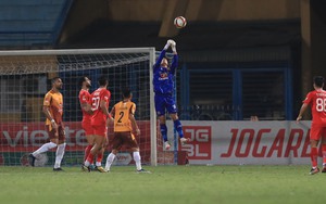 Thủ môn 'quốc dân' thổ lộ mong muốn trở lại ĐT Việt Nam, bắn tín hiệu cho HLV Kim Sang Sik