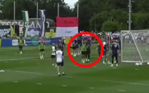 Sao tuyển Đức xô xát nảy lửa, kéo ngã đồng đội ngay trước thềm EURO 2024