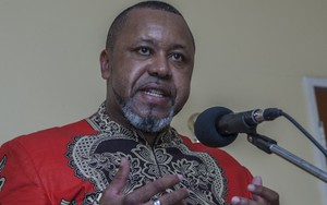 Máy bay chở Phó tổng thống Malawi mất tích