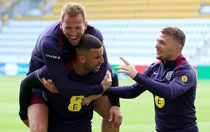 Tin nóng EURO hôm nay 12/6: ĐT Anh bổ nhiệm 'ban cán sự' mới, Ba Lan xác nhận mất ngôi sao số 1