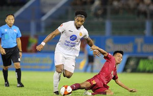 Bảng xếp hạng V-League vòng 24 hôm nay: Bình Định phả hơi nóng vào Nam Định