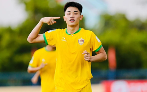 Đang chấn thương, Đình Bắc bất ngờ có tên dự HPL cùng đội phủi xứ Nghệ