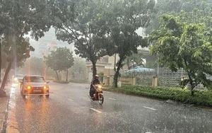 Thời tiết dịp cuối tuần: Mưa dông trên cả nước