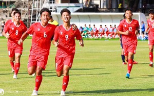 Việt Nam đại thắng với tỷ số không tưởng ở giải U16 Đông Nam Á, đối thủ phải thở oxy vì không chịu nổi nhiệt
