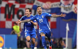 Modric ghi bàn nhưng ĐT Ý vẫn giành chiến thắng và vé đi tiếp nhờ pha lập công ở phút 90+8