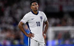 Bellingham đá cực tệ vẫn tức tối văng tục chê đồng đội ở trận đấu với Slovenia