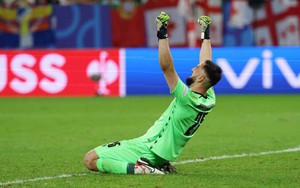 Giorgi Mamardashvili: Từ cậu bé gầy gò tới người khổng lồ đưa Georgia vào vòng 1/8 EURO 2024