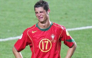 Nghệ sĩ với EURO - Nước mắt Ronaldo: Ngày ấy, bây giờ