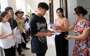 Thi tốt nghiệp THPT 2024: Bộ Giáo dục và Đào tạo khẳng định đề thi Ngữ Văn bảo mật tuyệt đối