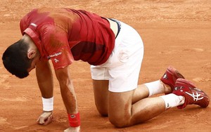 Djokovic hé lộ tình trạng chấn thương sau khi thoát hiểm ngoạn mục đi vào lịch sử Roland Garros