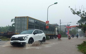 Thủ đô Hà Nội tiếp tục có mưa rào và dông