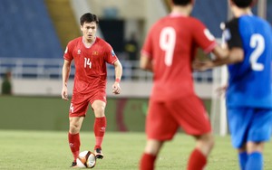 Thầy trò HLV Kim Sang Sik lên đường lúc rạng sáng, muốn tạo bất ngờ trước Iraq