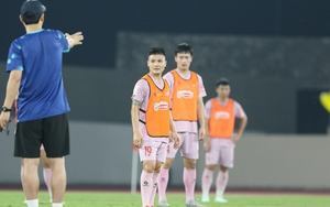 Thầy trò HLV Kim Sang Sik thích nghi thần tốc, chờ  đón thử  thách trước Iraq