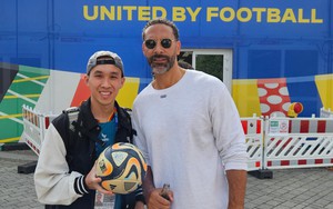Phat Freestyle và màn giao lưu tâng bóng cùng huyền thoại MU Rio Ferdinand tại EURO 2024