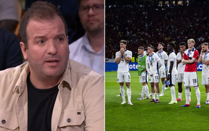 Ngôi sao 100 triệu của ĐT Anh bị chỉ trích vô dụng, chỉ biết chuyền về ở trận chung kết EURO 2024