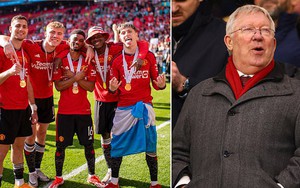 Sir Alex Ferguson ca ngợi hai sao trẻ là 'trái tim và linh hồn' của MU