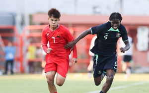 Chuyên gia Đoàn Minh Xương: 'Mong manh bóng đá trẻ Việt Nam'