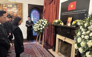 Lễ viếng và mở sổ tang Tổng Bí thư Nguyễn Phú Trọng tại Argentina