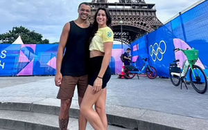 Kình ngư Brazil bị loại khỏi Olympic 2024 vì trốn ra ngoài... hẹn hò