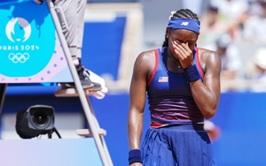 Niềm hy vọng số một quần vợt Mỹ bật khóc khi thua sốc ở Olympic: Đứng dậy thôi, Coco Gauff!