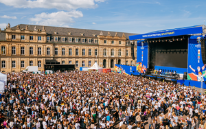 Nhật ký hành trình: Ở nhà của Musiala, Porsche, Mercedes và rượu vang