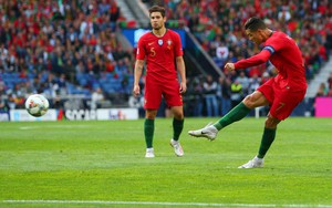 Tin nóng thể thao tối 5/7: Ronaldo vẫn được giao trọng trách tại EURO, Messi thừa nhận điều khó tin 