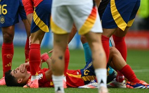 Pedri rời sân sớm ở tứ kết EURO 2024 sau pha phạm lỗi của Kroos