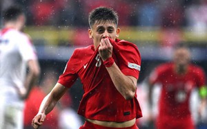 Arda Guler lập thành tích sánh ngang Ronaldo, xứng danh ứng viên Cầu thủ trẻ hay nhất EURO 2024