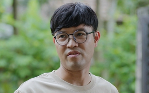 Thái Sơn duyên dáng với vai chính đầu tay trong 'Vui lên nào! Anh em ơi'