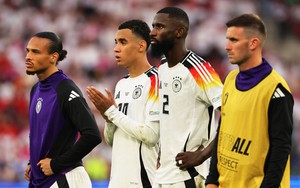 Hơn 30.000 người ký đơn yêu cầu đá lại trận Tây Ban Nha thắng Đức