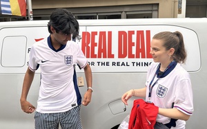 Nhật ký hành trình: Câu chuyện về một chiếc áo không giống ai