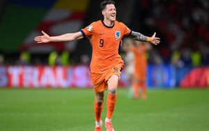 Weghorst không chỉ là 'phiến gỗ phá thành', Southgate cần cảnh giác với cựu tiền đạo MU