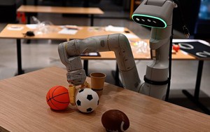 Google công bố robot chơi bóng bàn cấp độ nghiệp dư