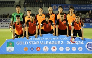 Bóng lăn trong tuần: Bóng trong chân ai?