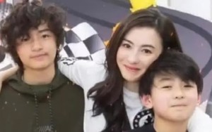 Rộ tin Trương Bá Chi nhập viện vì con trai "sống thử" với nữ huấn luyện viên trượt tuyết 46 tuổi