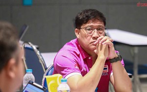 Vừa vô địch, HLV Thái Lan chia tay đội nhà, tiết lộ lý do thua 1 set trước ĐT bóng chuyền nữ Việt Nam